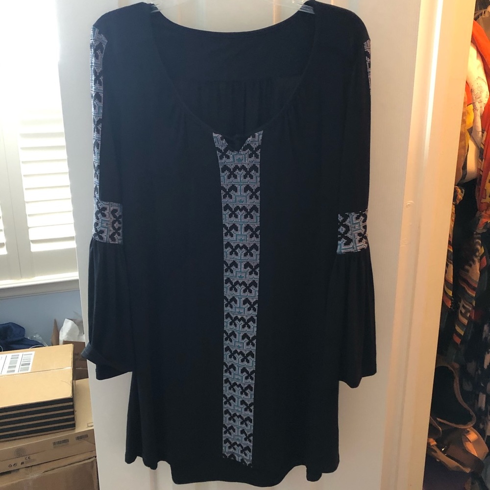 Black dress with pattern
